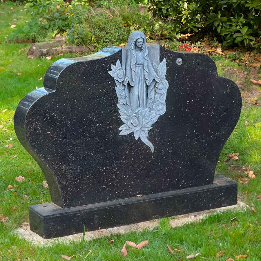 Grabstein "Minya Konka" gedenkstein.design gedenkstein.design